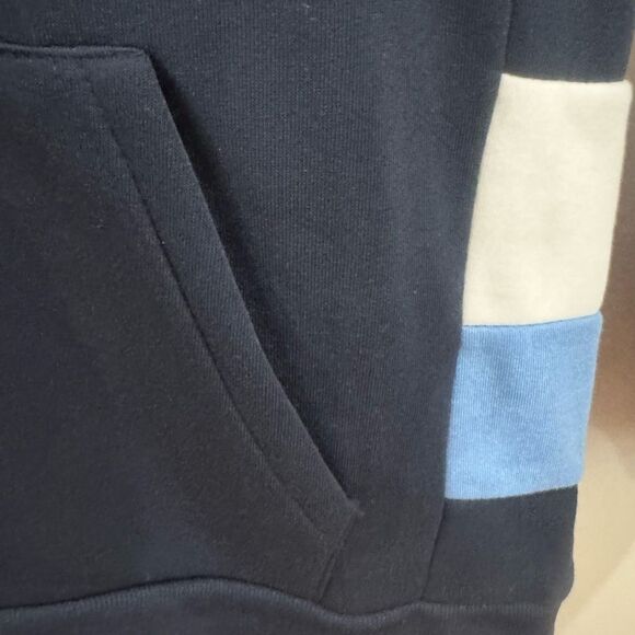 NFL Tennessee Titans team logo navy pullover hoodie size medium NWT - Picture 3 of 7